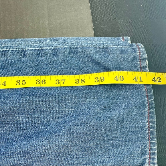 True Religion Classic Blue Jeans Ricky Straight Leg Size 32 - Picture 12 of 15